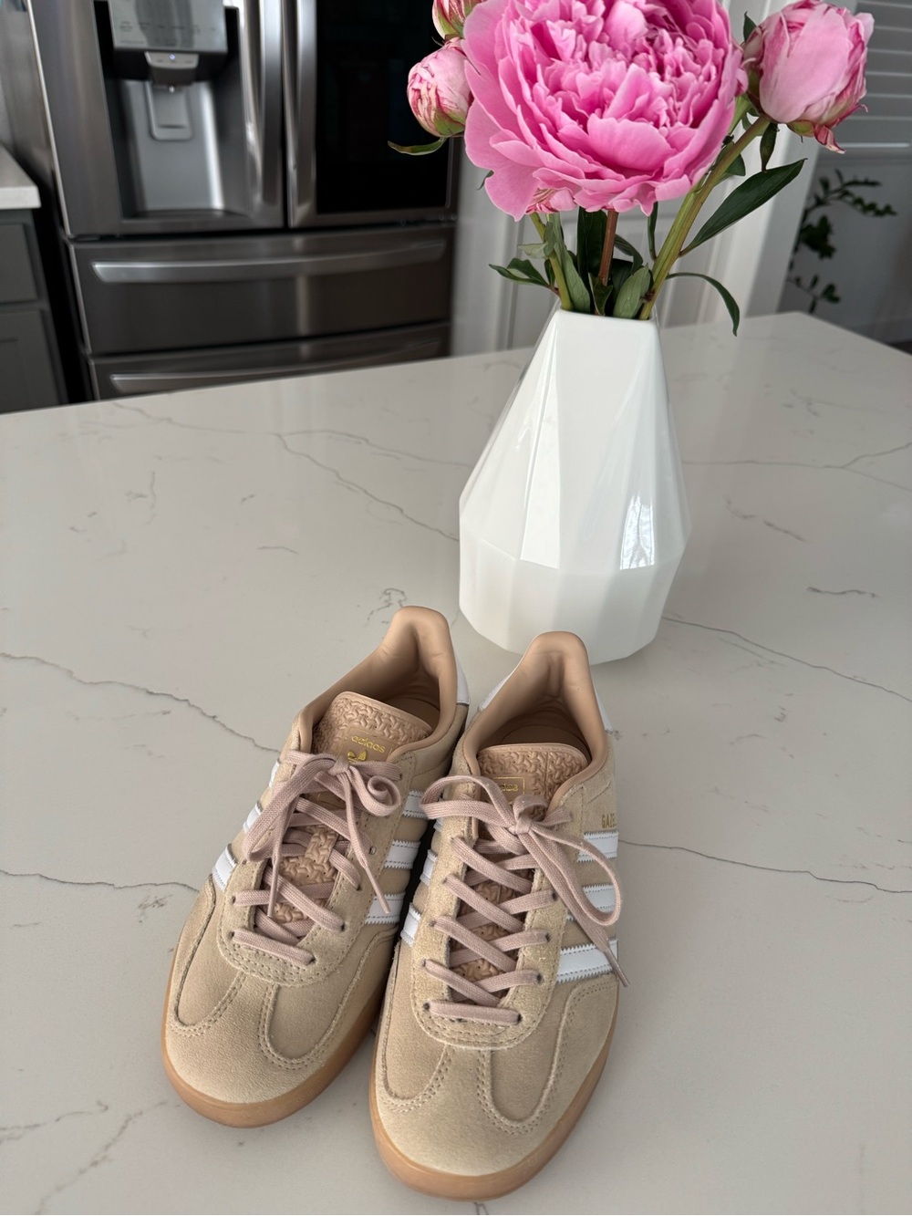 ADIDAS Original Beige Gazelles Size 7